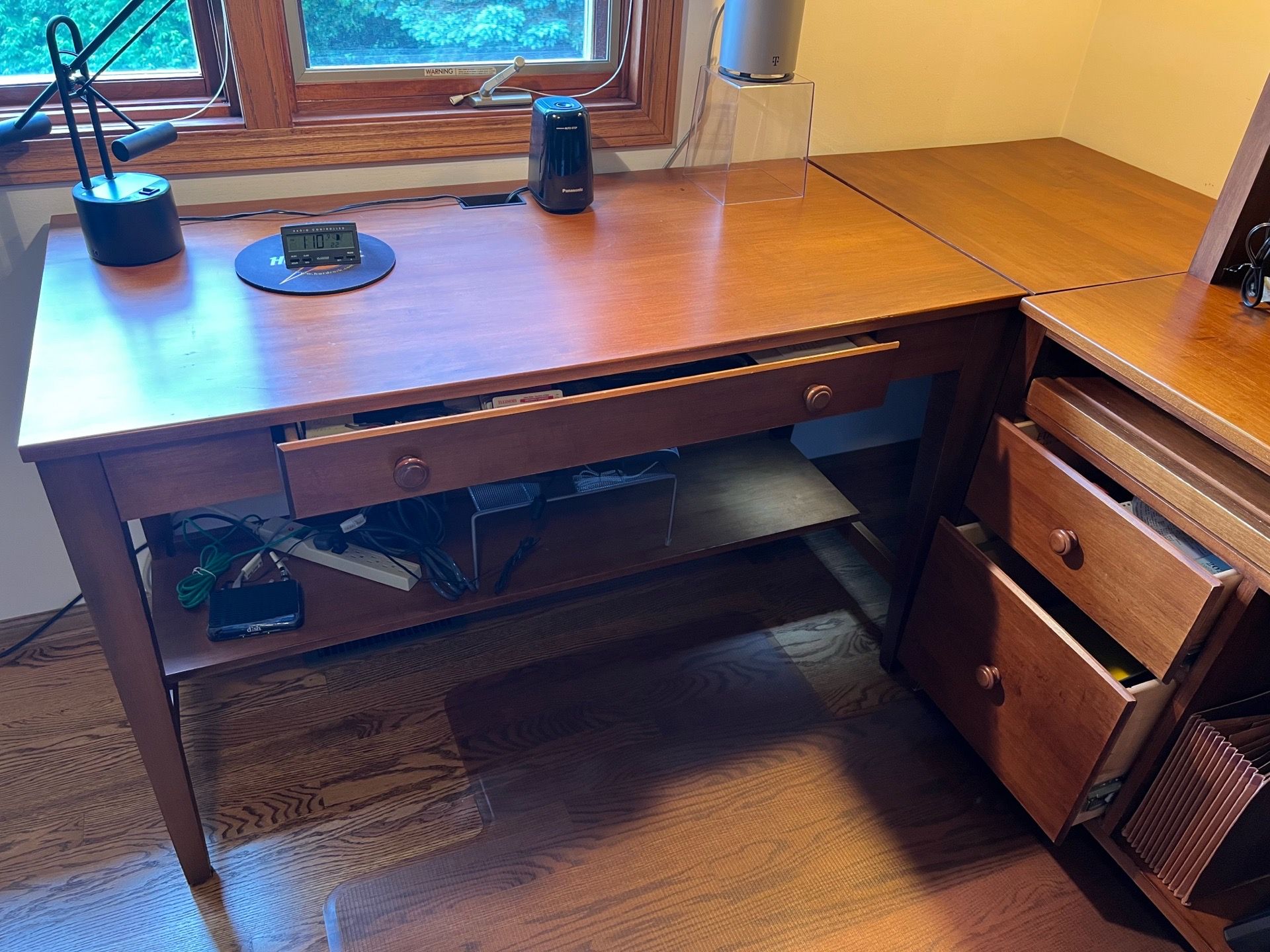 ETHAN ALLEN SOLID QUALITY OFFICE FURNITURE - photo 2