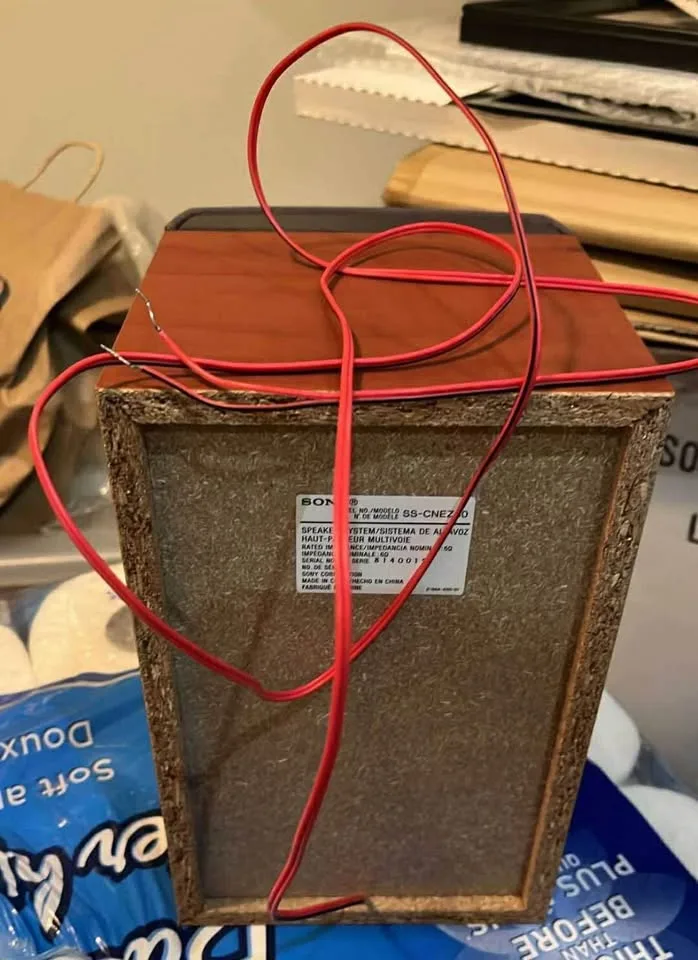 Sony SS-CNEZ30 Bookshelf Speakers Wood Grain. No box. image indicator(4)