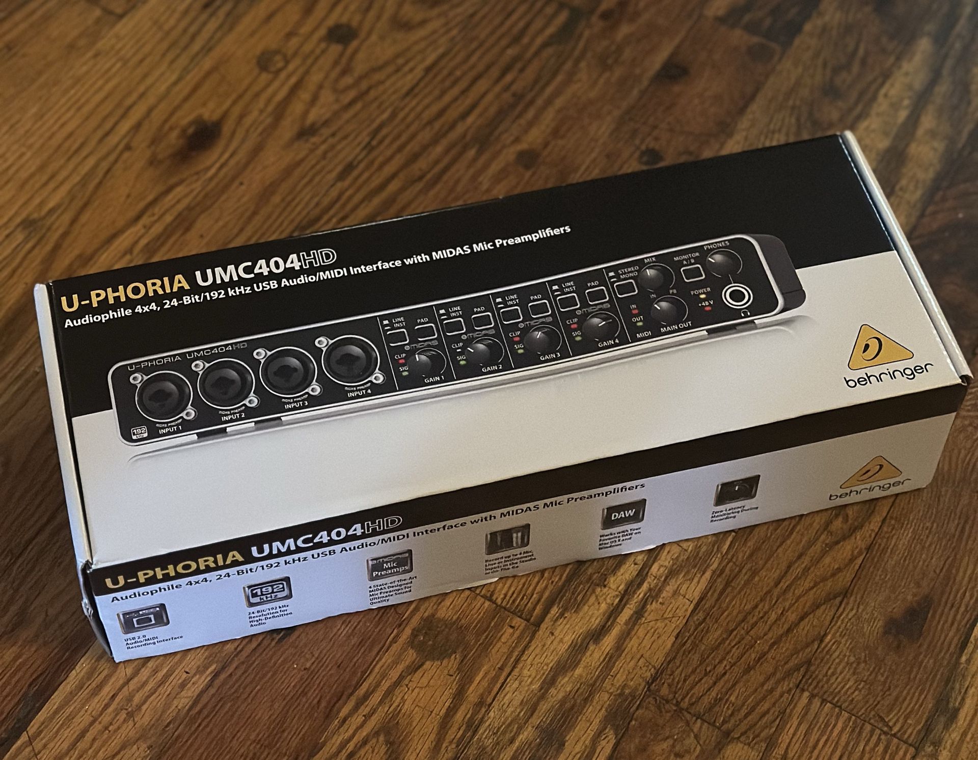 U-Phoria UMC404HD