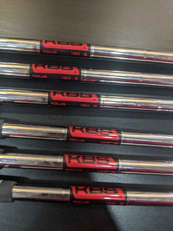 Practically new PXG 0317 tour irons RH - photo 4