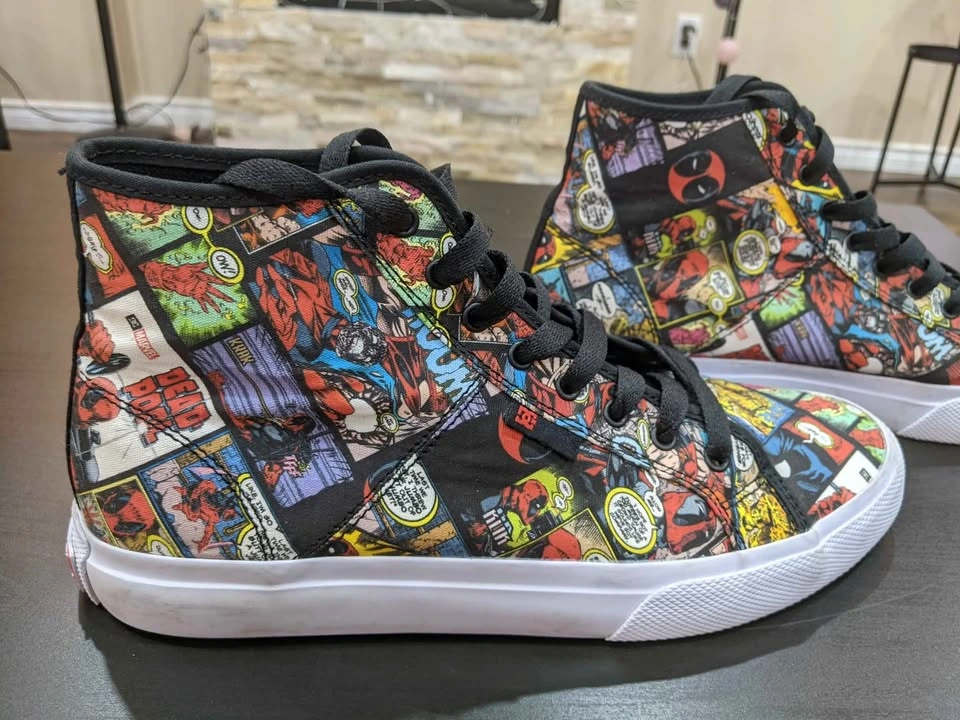 DC x Marvel Deadpool comic strip shoes - photo 2