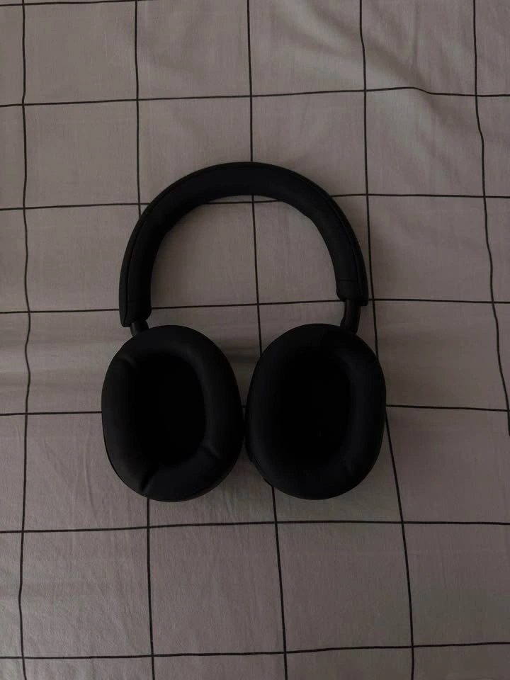 Sony Wireless Noise Cancelling WH-1000XM5 with Original Box [Bla - photo 2