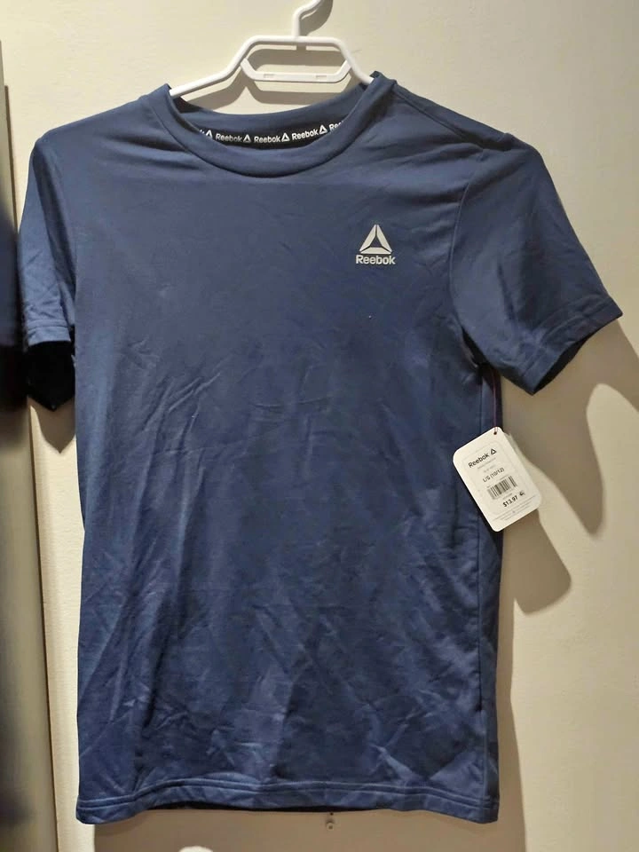 Reebok Boys' Performance T-Shirt Size LG (10/12)