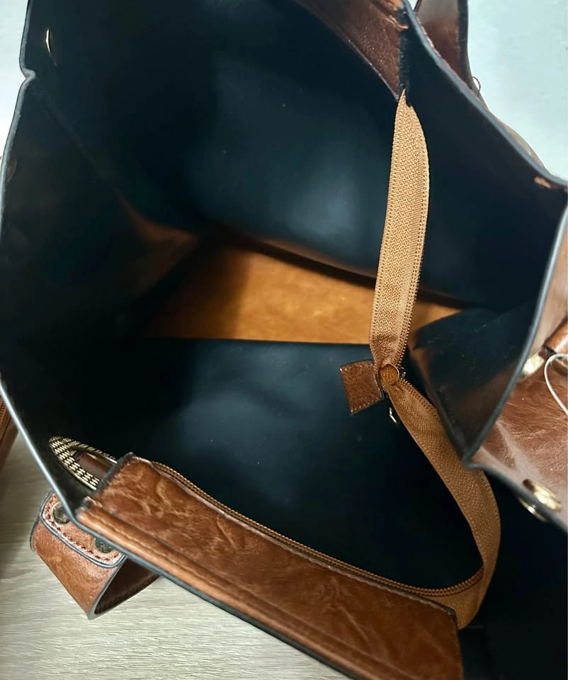Brown AR New York 2-in-1 Handbag - photo 3