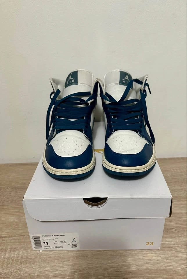 Nike Women’s Air Jordan 1 Mid “Sky J French Blue” Size 11 - photo 2