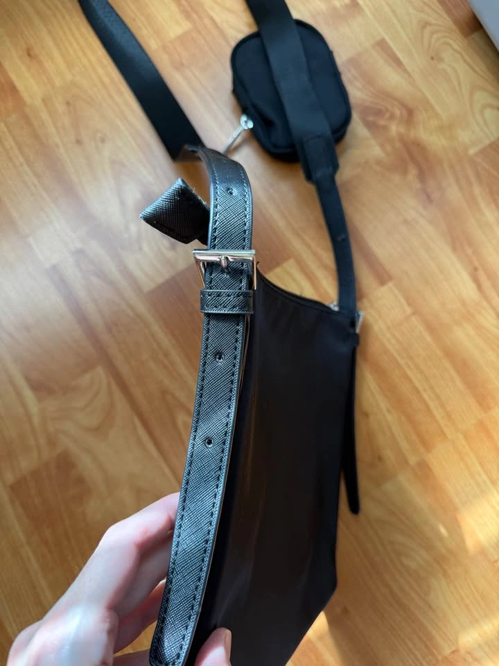 Guess Crossbody Bag - photo 3