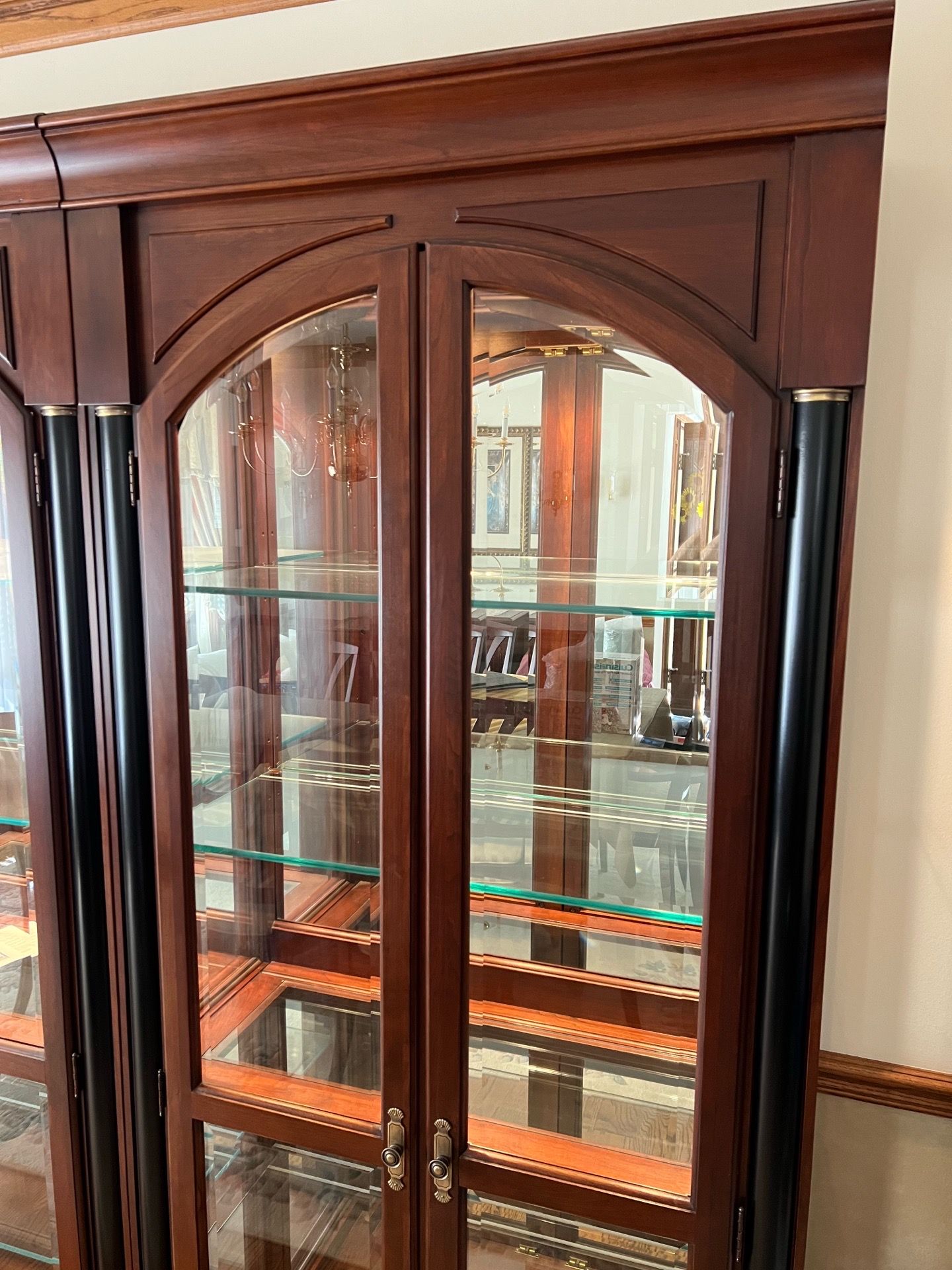 ETHAN ALLEN MEDALLION COLLECTION DINING ROOM - photo 2