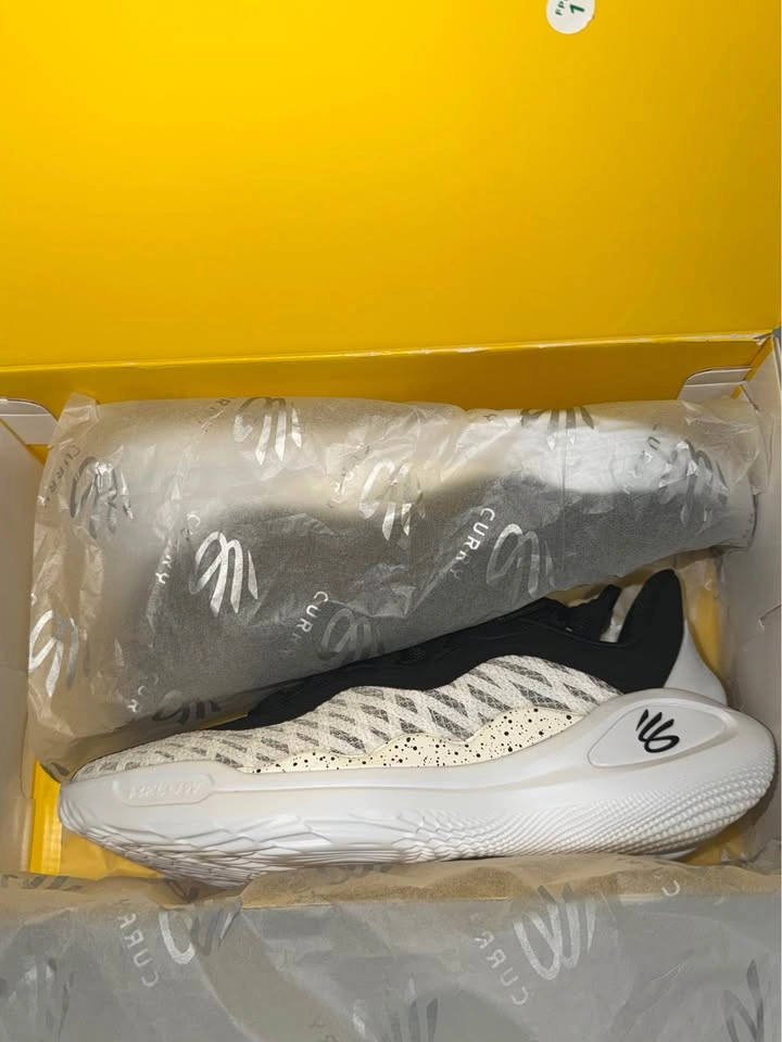 New Under Armour Curry 11 Shoes - Sizes 9-11 Available - photo 2