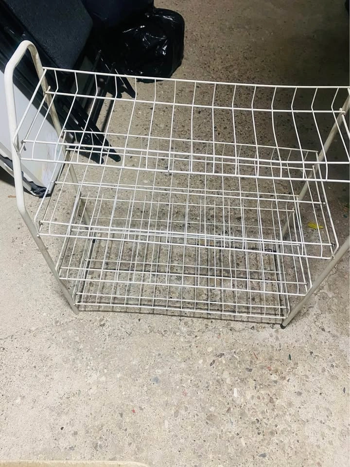 4 tiers metal shoe rack fits up to 20 pairs - photo 3