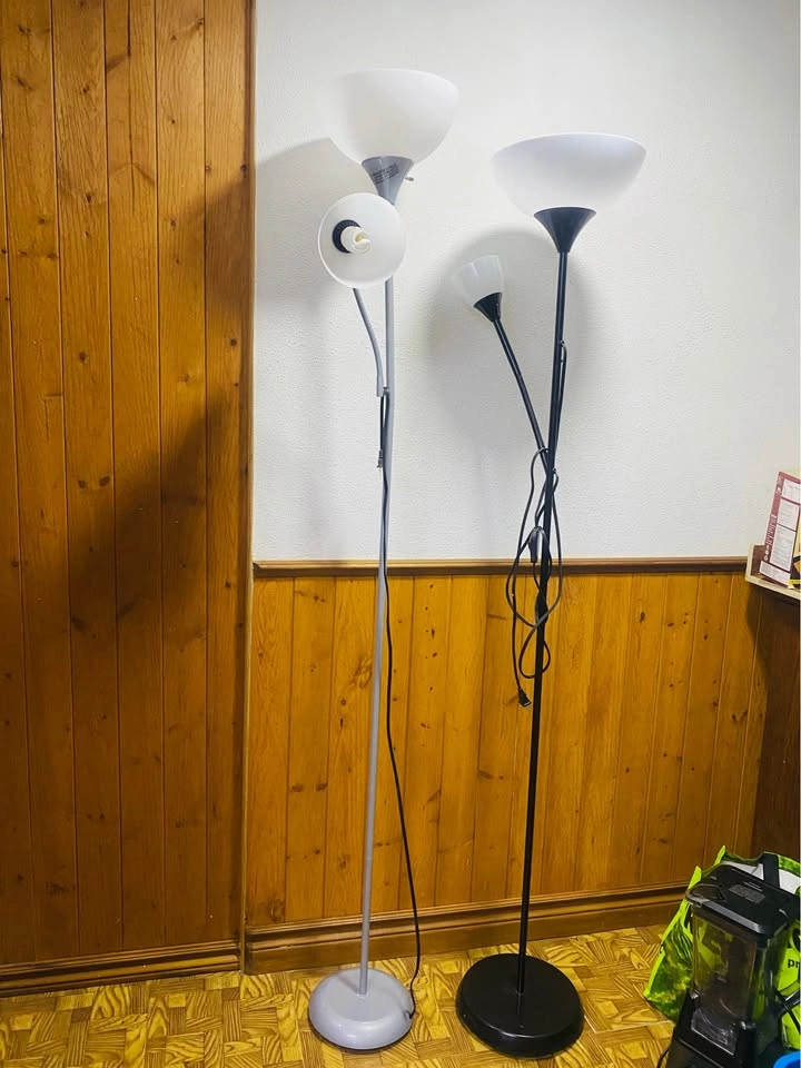 Grey and black floor lamp with reading lamps - photo 2