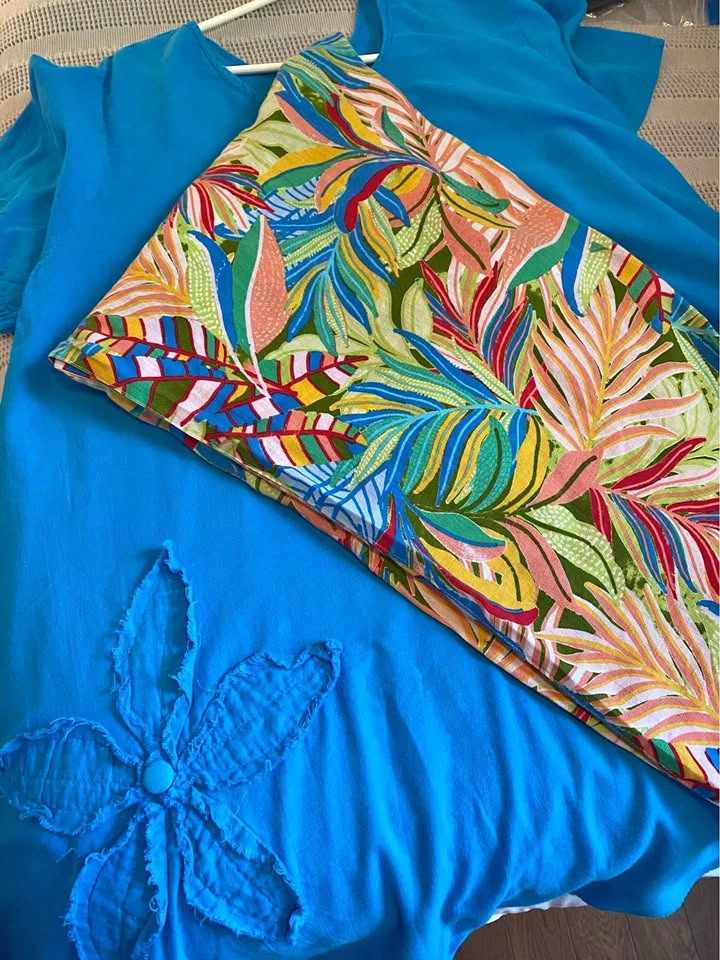 C&C California Linen Tropical Pants XL & Blue Flowy Top XXL