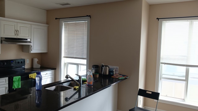 Private Room in Garneau Townhouse – Minutes to UofA! - photo 5