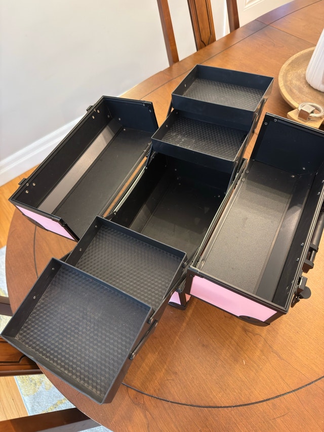 makeup case - photo 2