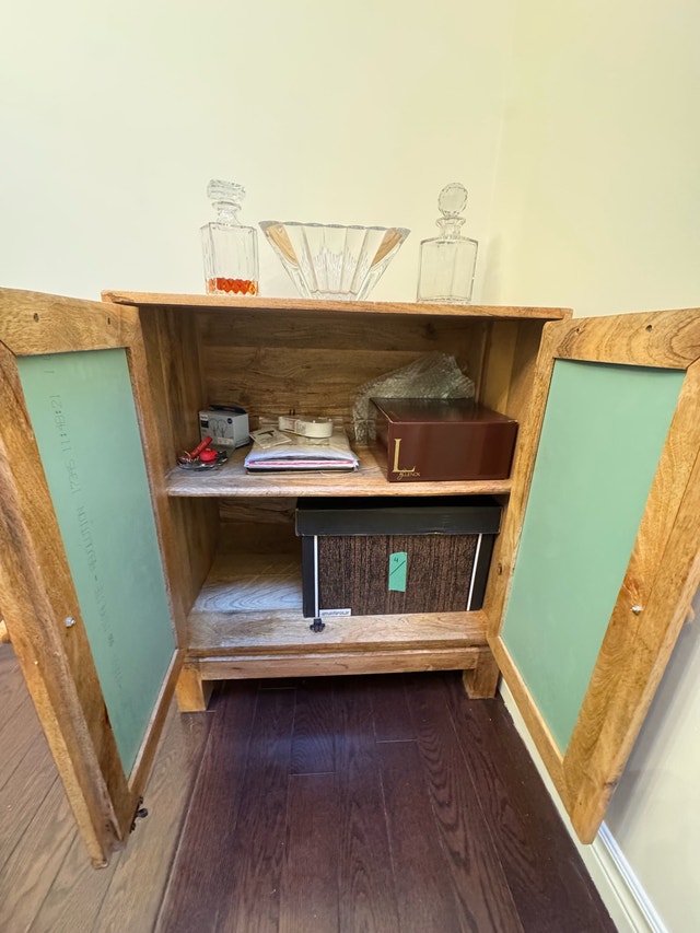 Wood Finish Mirror Cabinet - photo 2