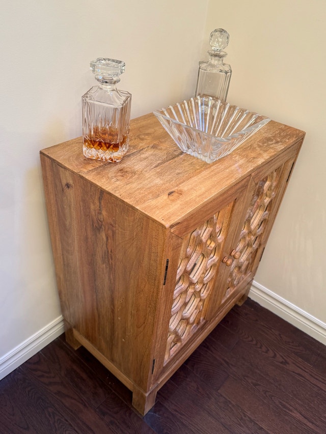 Wood Finish Mirror Cabinet - photo 4