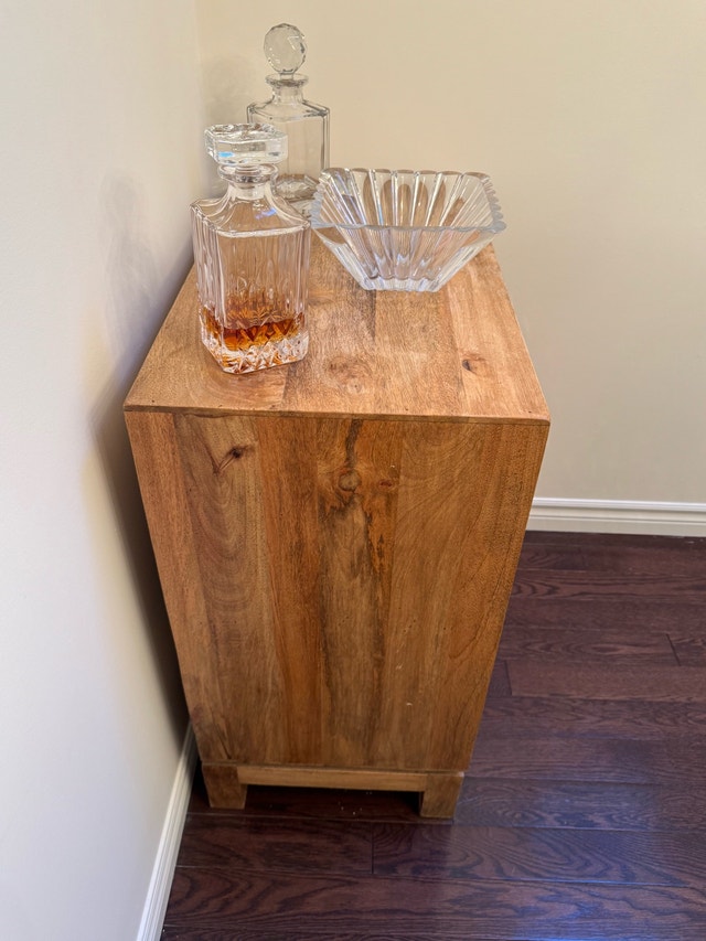 Wood Finish Mirror Cabinet - photo 5