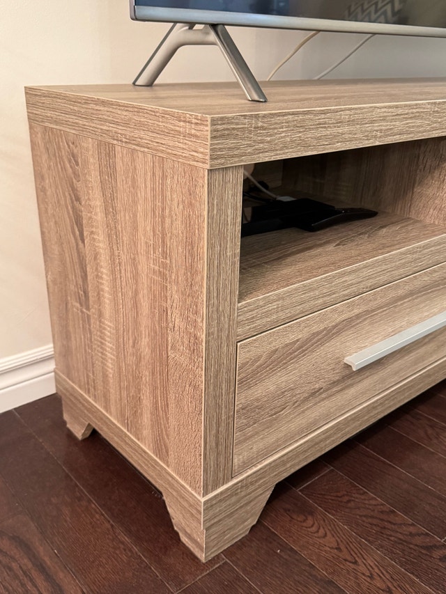 Wooden TV and Media Console - photo 4
