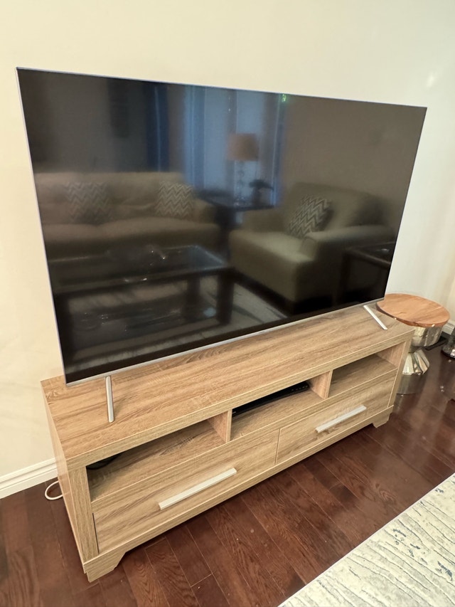 Samsung 65 inch HD Television TV - photo 2
