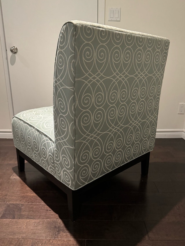 Patterned Accent Chair - photo 2