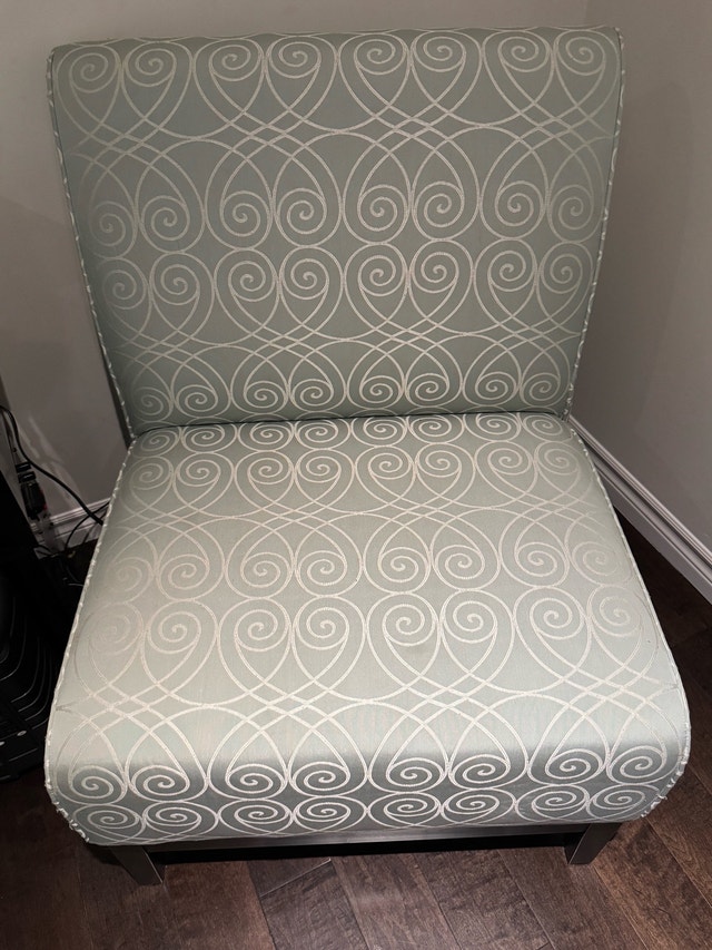 Patterned Accent Chair - photo 3