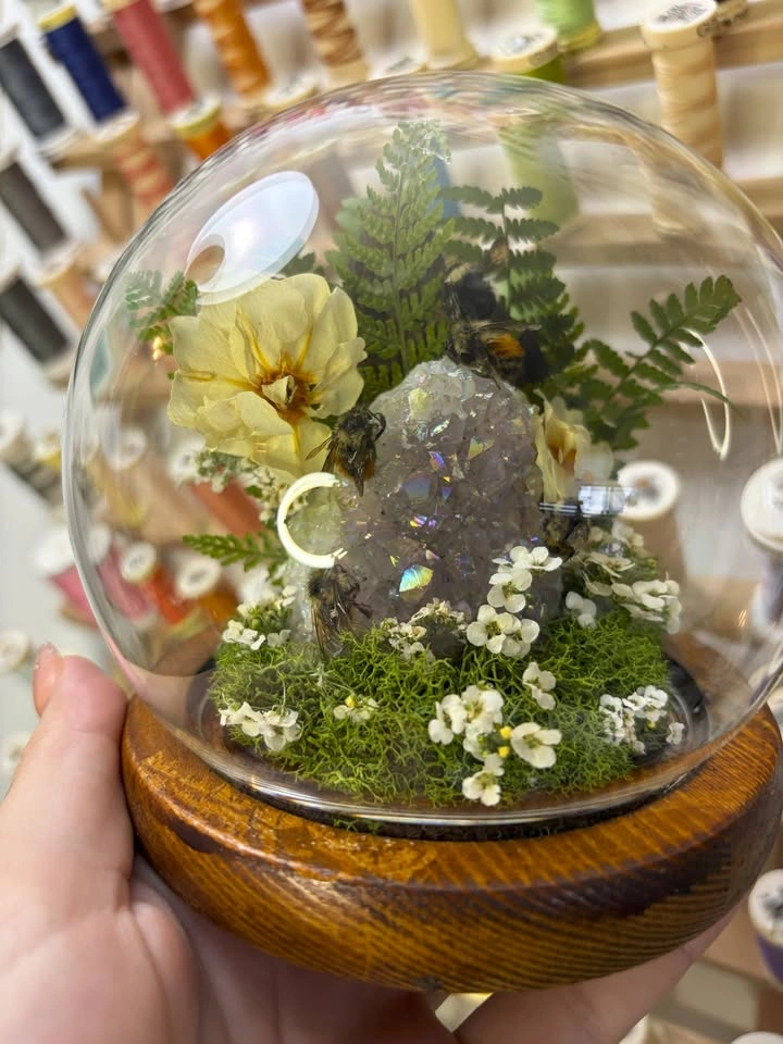 Preserved Bee Dome/Terrarium with Crystal - photo 2