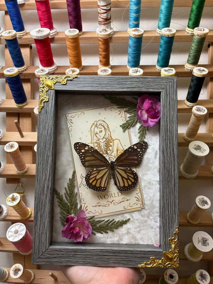 Monarch Butterfly Tarot Frame - photo 3