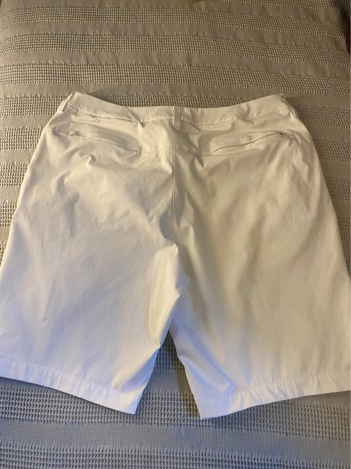 Lululemon Commission Short Size 34 waist 9” inseam - photo 2