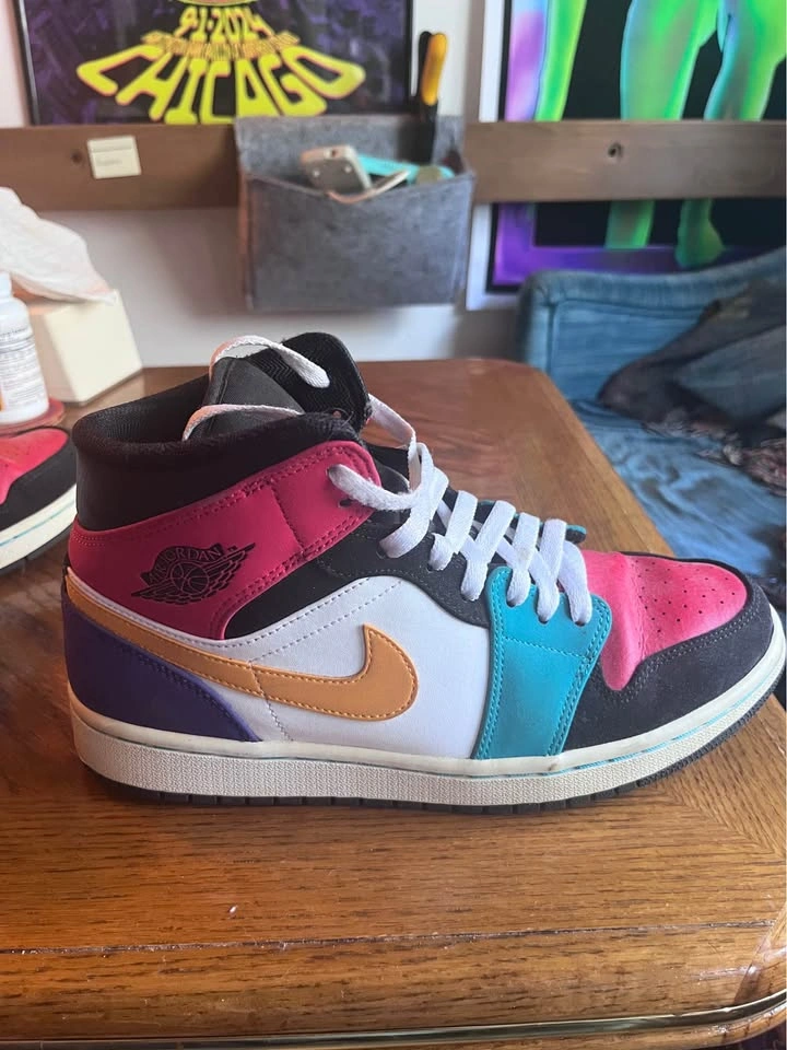 Nike Air Jordan 1 Mid “Multicolor” Size 8.5 - photo 2