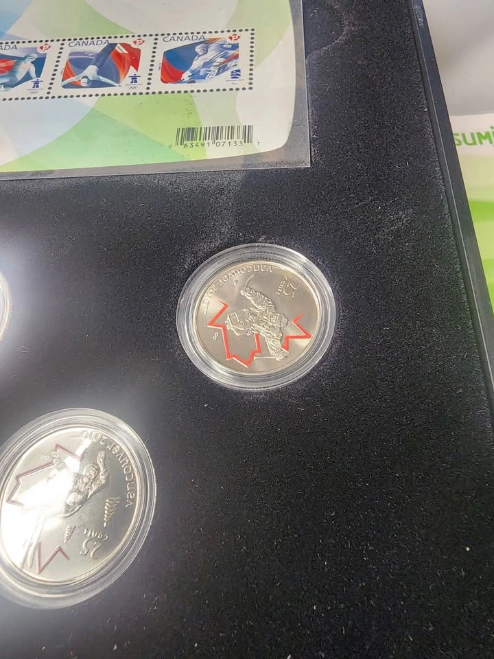 Vancouver 2010 Olympic Coin and Stamp Set - photo 3