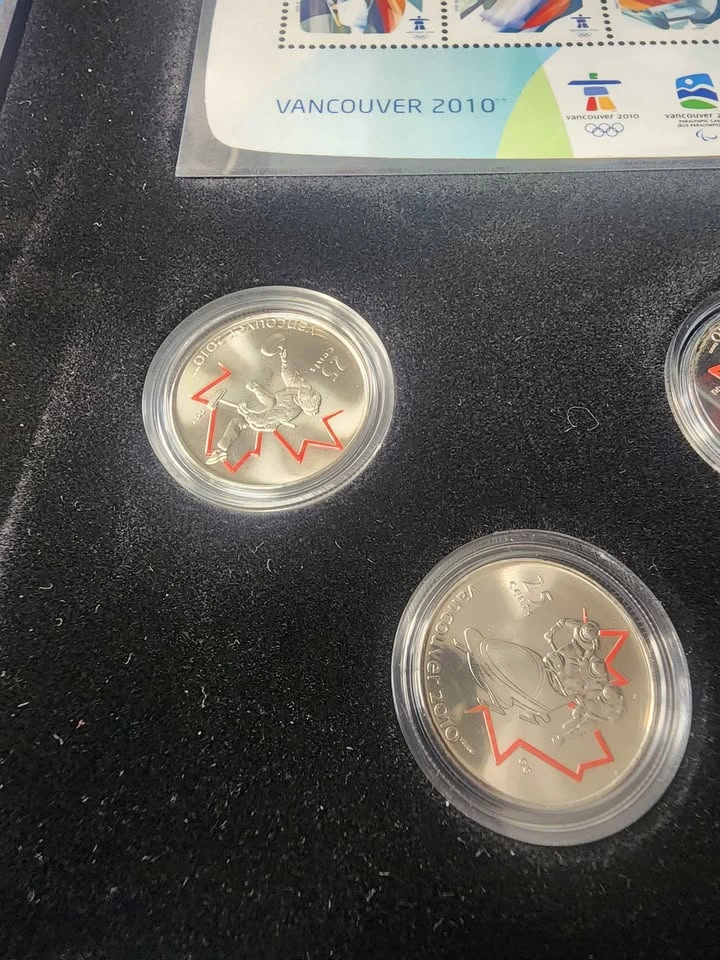 Vancouver 2010 Olympic Coin and Stamp Set - photo 5