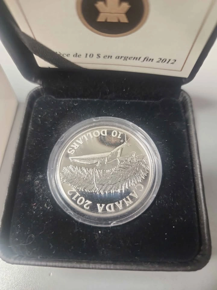 2012 Royal Canadian Mint $10 Fine Silver Coin - Praying Mantis - photo 3