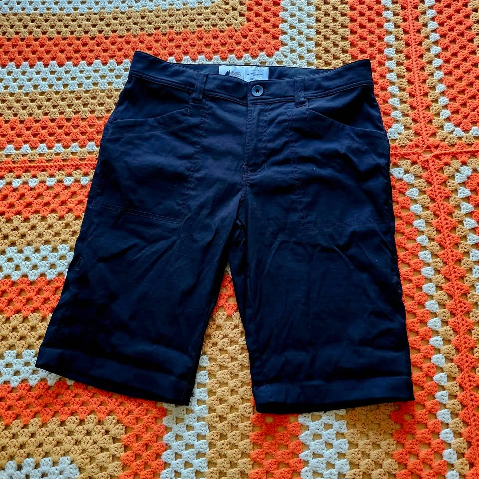 Size 10 MEC Women's Hiking Shorts Technical Fabric Black - photo 3