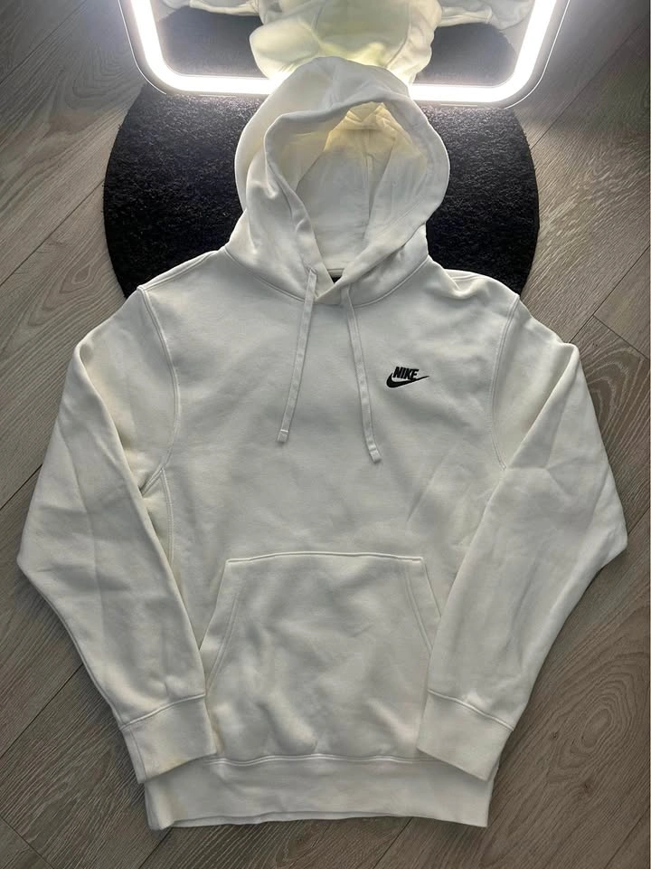 Nike - White Hoodie