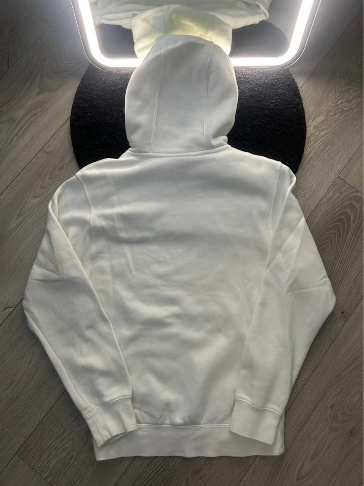 Nike - White Hoodie - photo 2