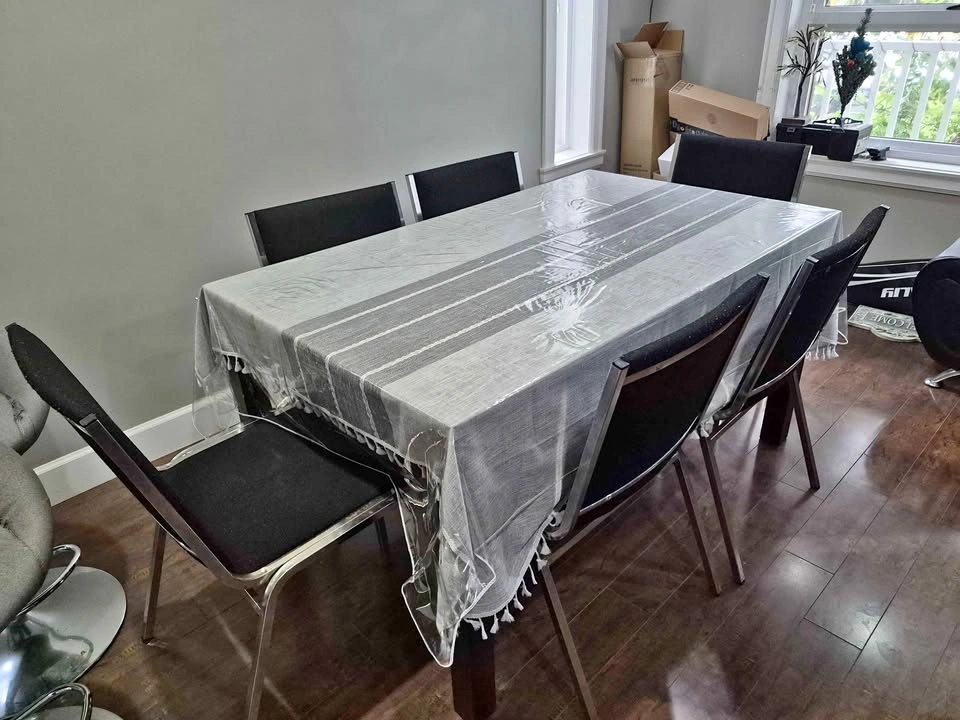 Dining table with 6 chairs