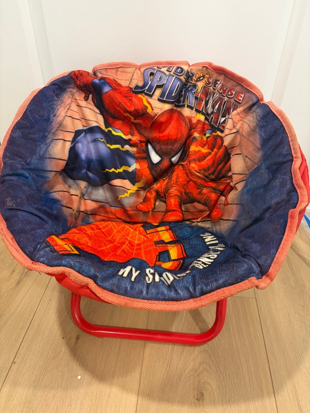 Spider-Man folding chair