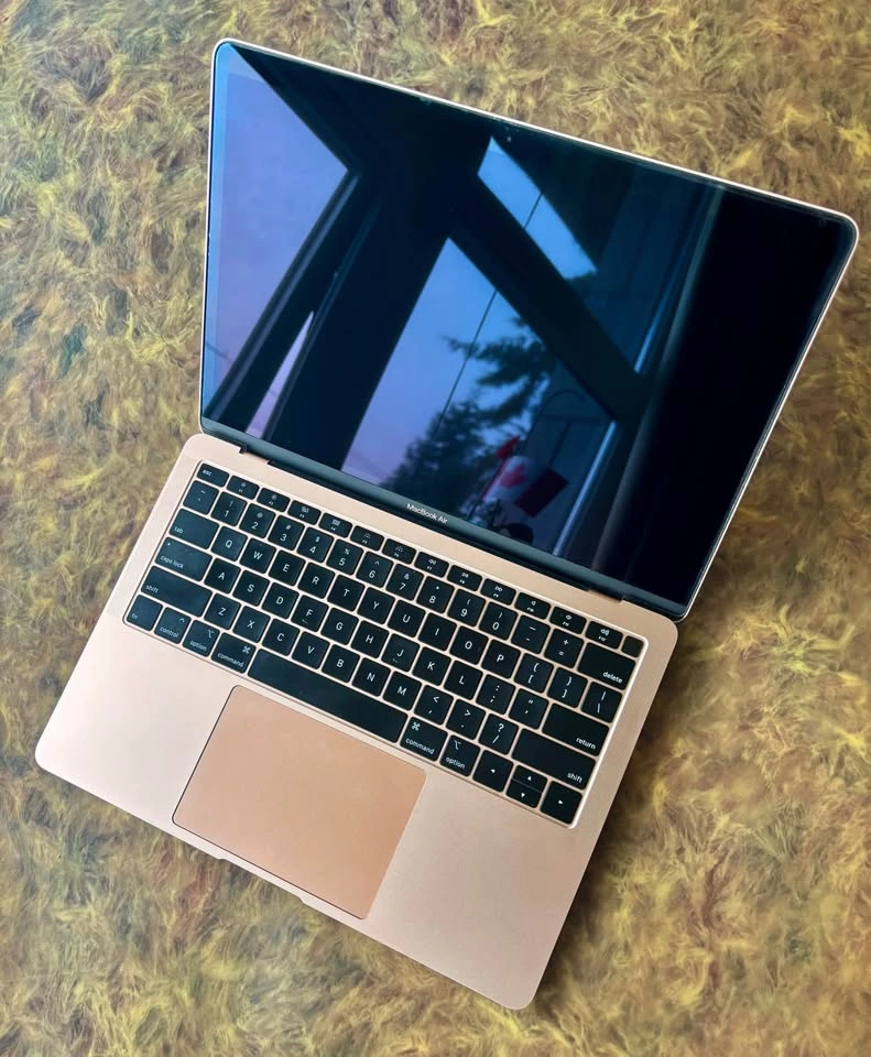 MacBook Air 13-inch Retina (2018) – Gold | 16GB RAM | 256GB SSD - photo 2