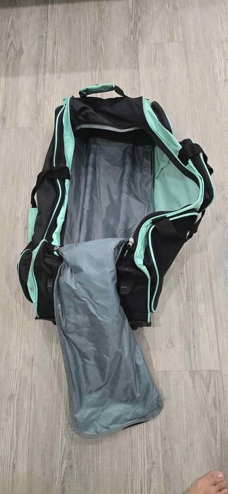 Black & Green Travel Duffel Bag - photo 3