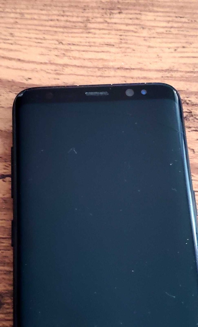 Samsung Galaxy S8 - photo 3