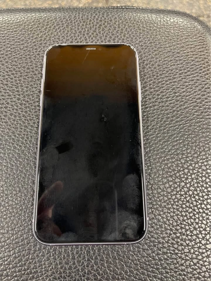 Unlocked iPhone 11- 64 Gb - photo 3