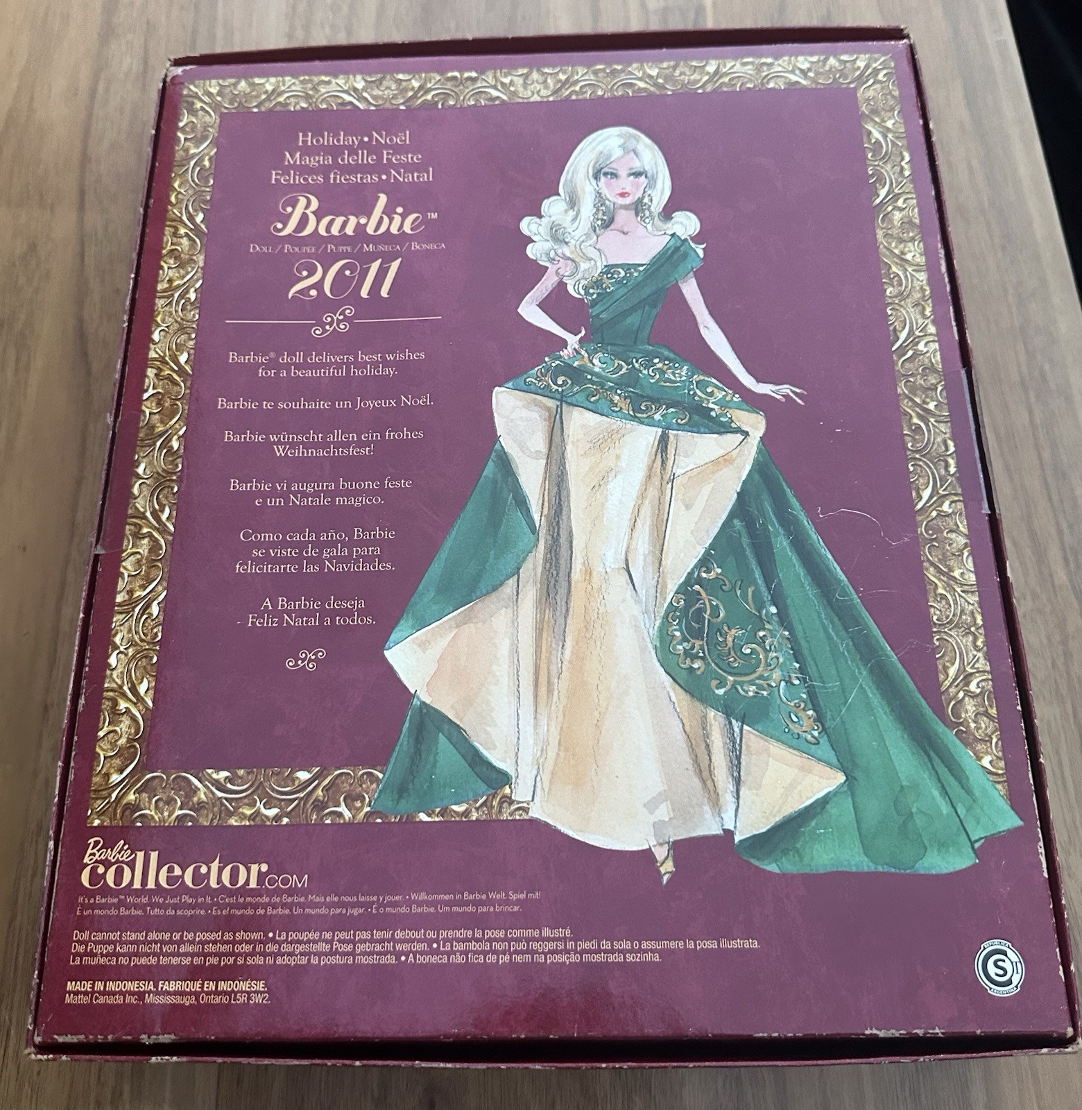 Holiday Barbie 2011 Collector Mattel T7914 - photo 2