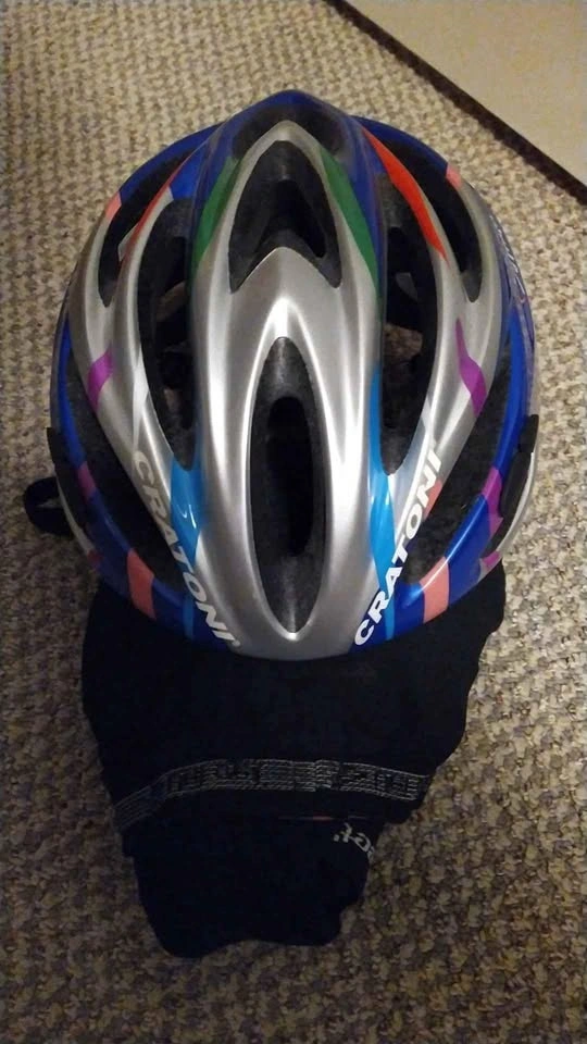 Cratoni bike helmet (Giro d'Italia)