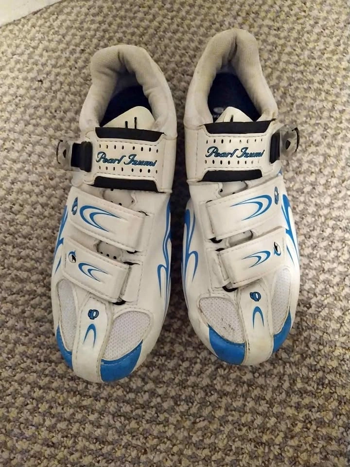Pearl Izumi cycling shoes - Women's