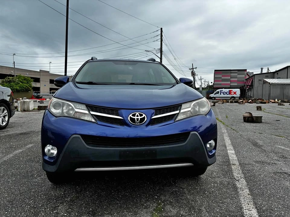 2014 Toyota RAV4 · XLE Sport Utility 4D
