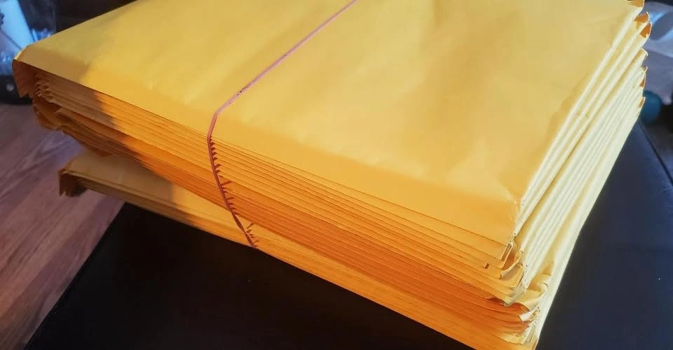 Bundles of New Padded Envelopes (24) - photo 2