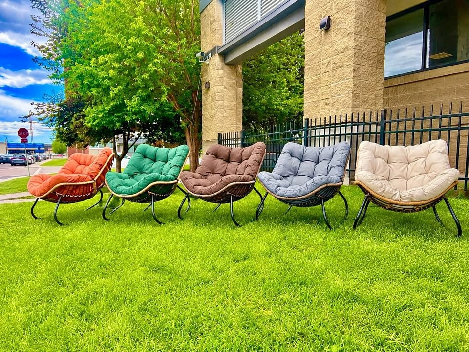 Rattan Padded Rocking chair. Cozy Patio & Indoor Seating 🌿