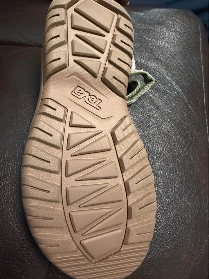 Brand new Teva hurricane sandals size 9 - photo 3