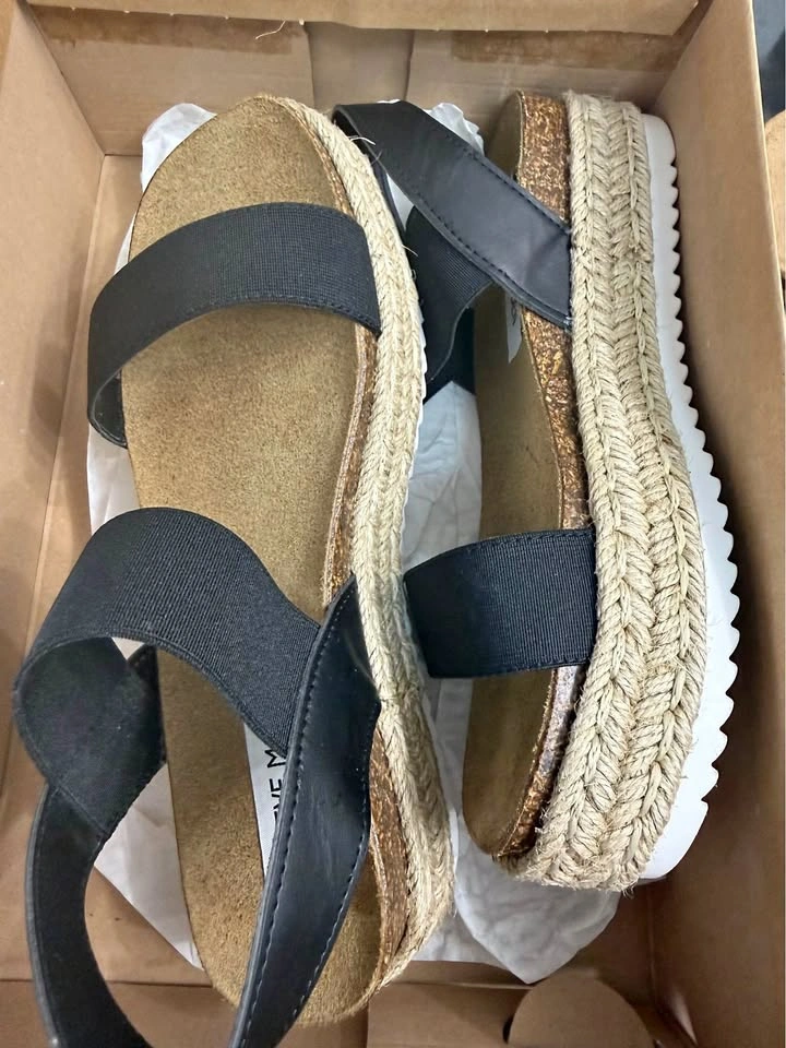 Brand new Steven Madden women’s sandals black size 7