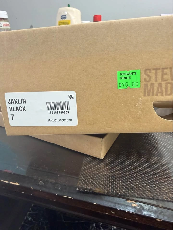 Brand new Steven Madden women’s sandals black size 7 - photo 4