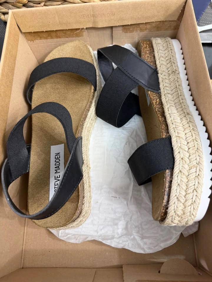 Brand new Steven Madden women’s sandals black size 7 - photo 5